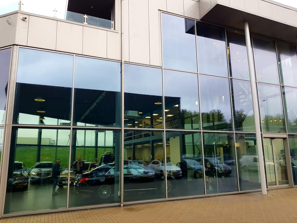 Car Dealership windows washing company